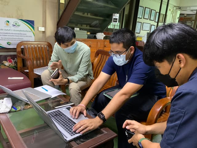 ลงพื้นที่พัฒนาระบบติดตามการผลิต บริษัท ไทยชวนรับเบอร์ จำกัด